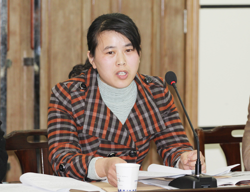 明博在线(中国)团委副书记娄梅月作团委工作报告