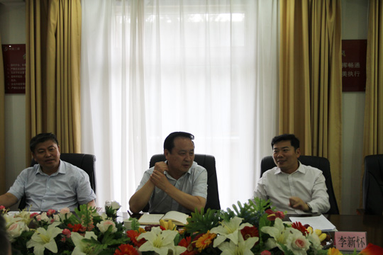 省住建厅、市住建委领导与明博在线(中国)领导进行工作交流