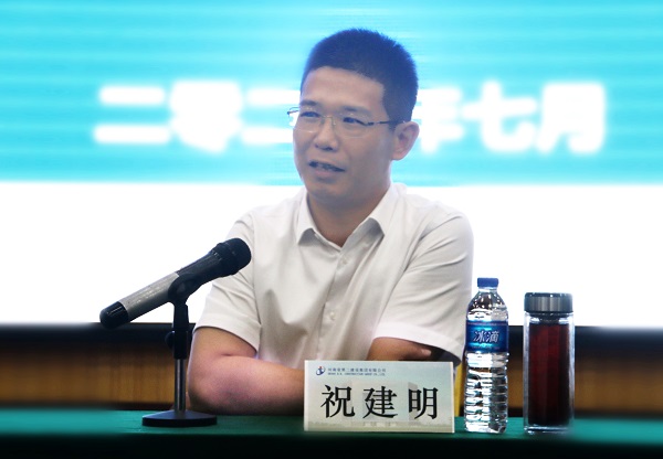 明博在线(中国)总经理祝建明针对新员工未来发展提出要求.jpg