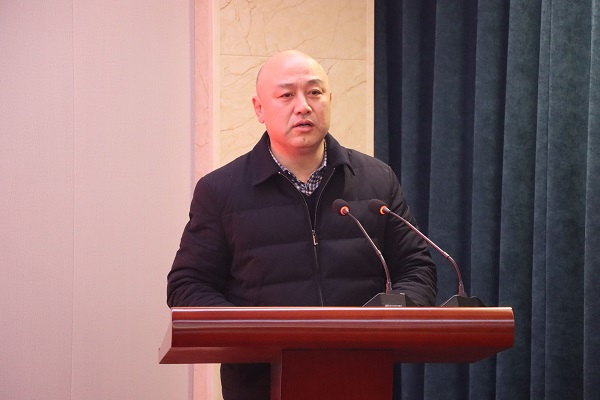 明博在线(中国)党委副书记、工会主席贾向军发表致辞.jpg