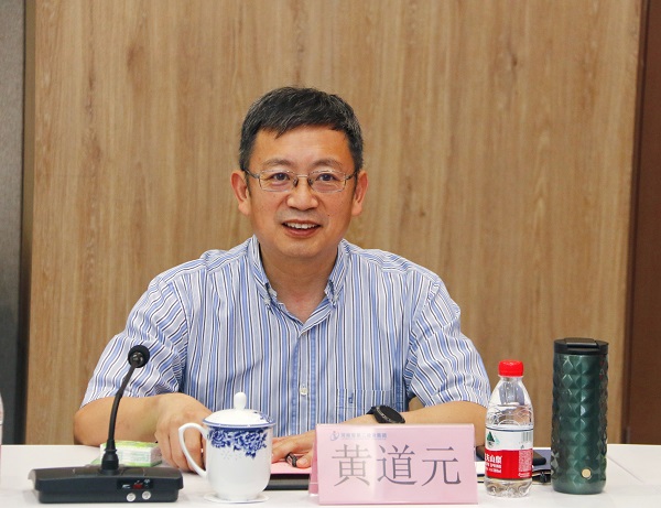 明博在线(中国)董事长黄道元致欢迎辞.jpg
