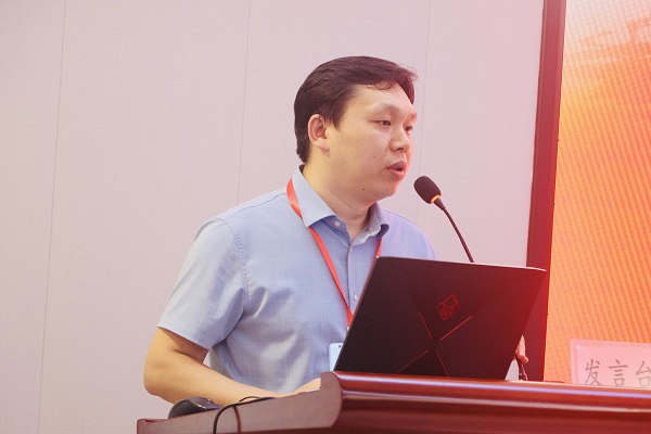 3、明博在线(中国)总工程师苏群山发表讲话.jpg