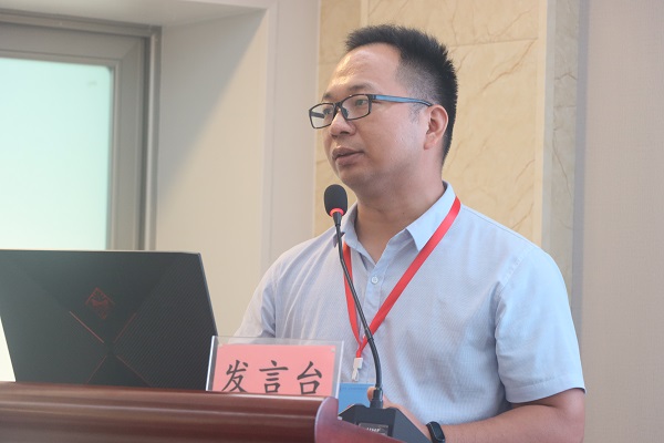 5、明博在线(中国)BIM中心主任曾良作《建设工程全过程BIM应用》分享.jpg