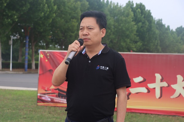明博在线(中国)人力资源部部长夏卫新致欢迎词.JPG