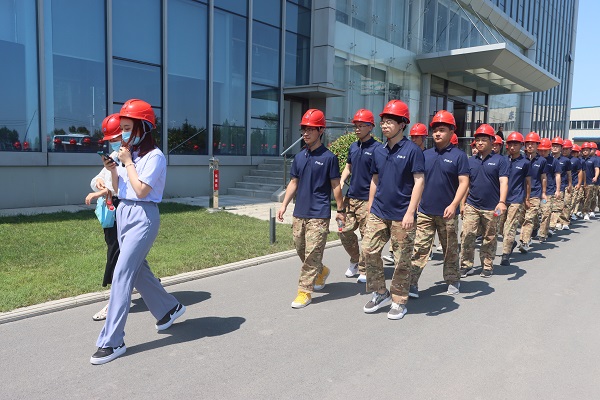 参观明博在线(中国)建筑产业园区.JPG